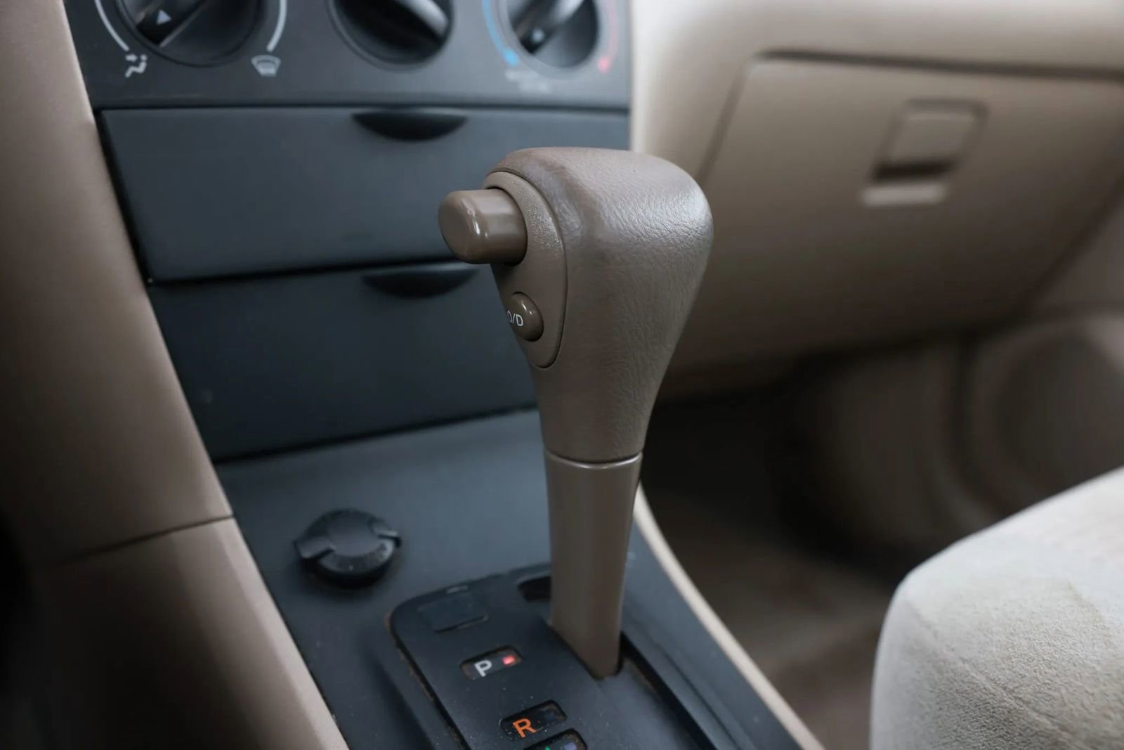 Used 2005 Toyota Corolla S FWD image 37