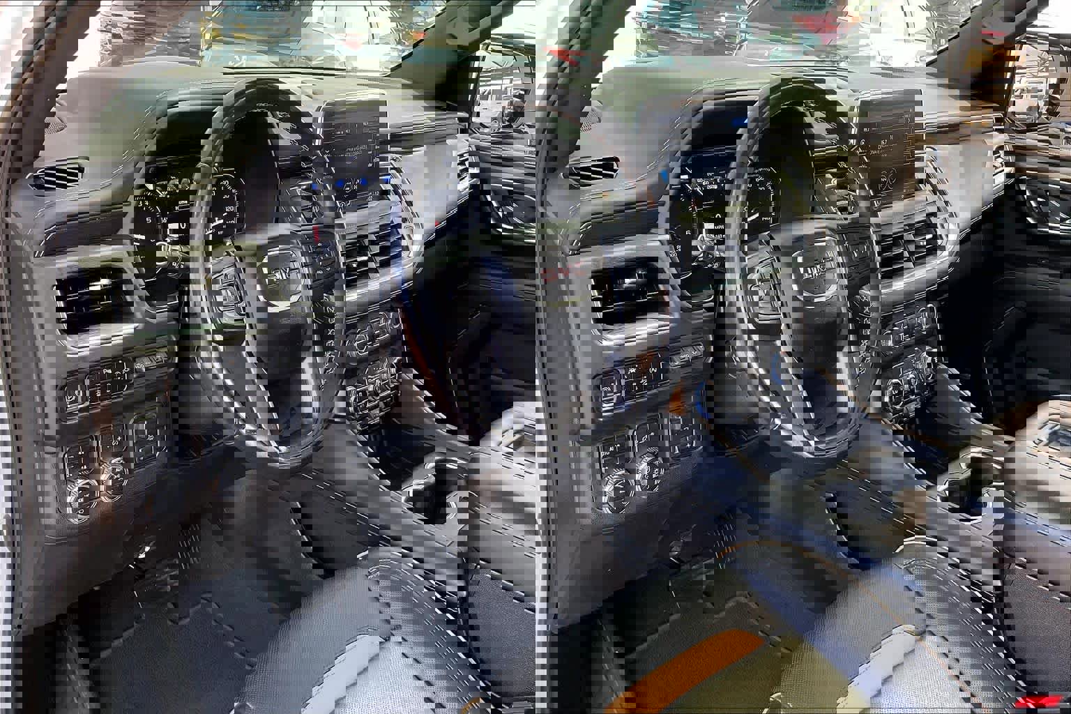 Used 2021 GMC Yukon XL AT4 w/ AT4 Premium Plus Package image 16