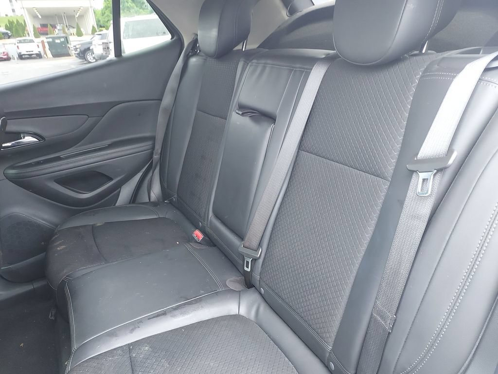 Used 2022 Buick Encore Preferred w/ Safety Package FWD image 27