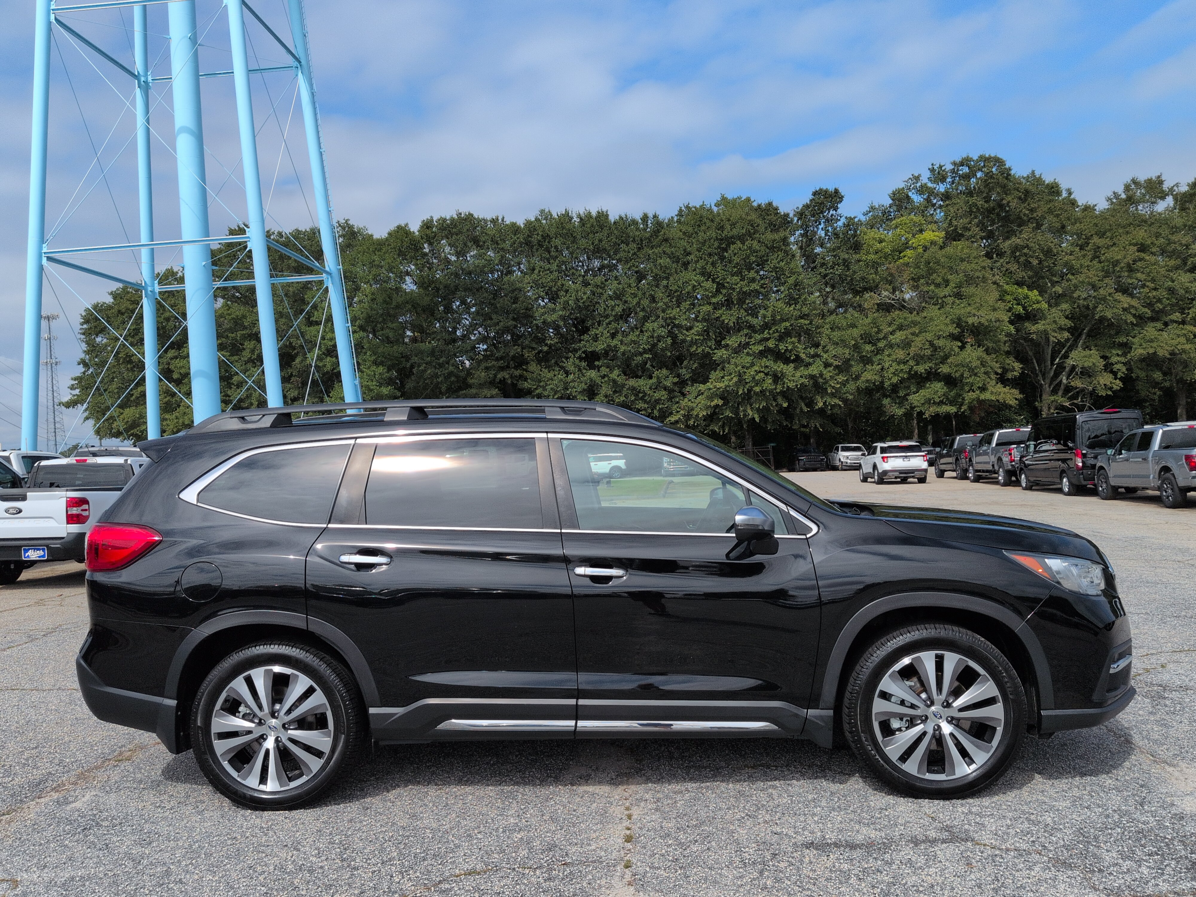 Used 2022 Subaru Ascent Touring w/ Popular Package #2A AWD/4WD image 2