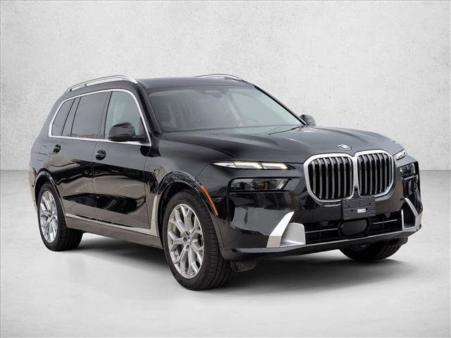 Certified 2026 BMW X7 xDrive40i AWD/4WD video 3