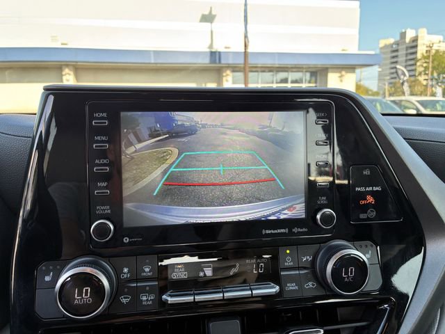 Used 2022 Toyota Highlander XLE image 25