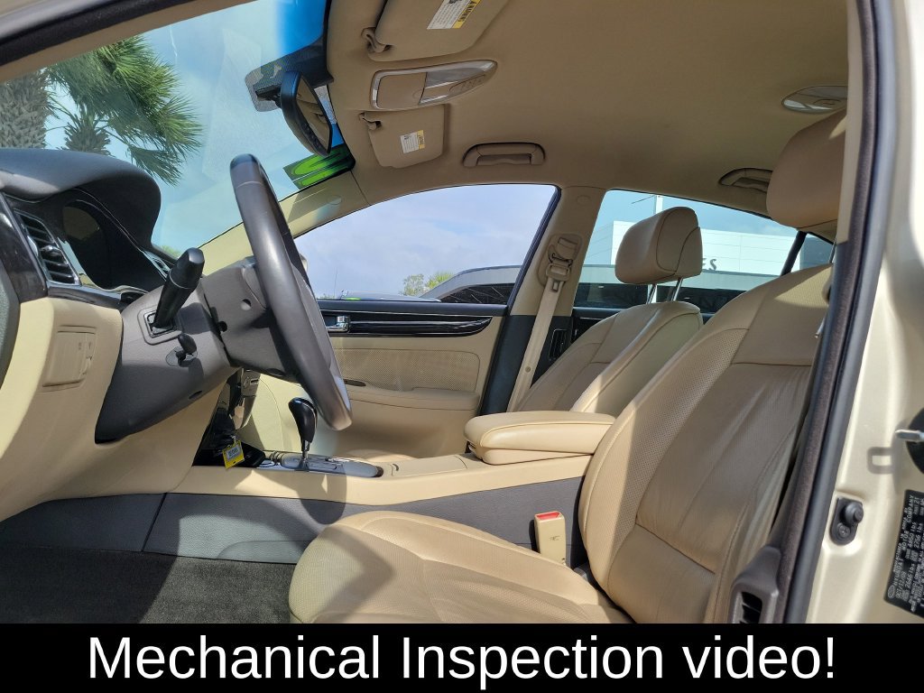 Used 2010 Hyundai Genesis 3.8 RWD image 2