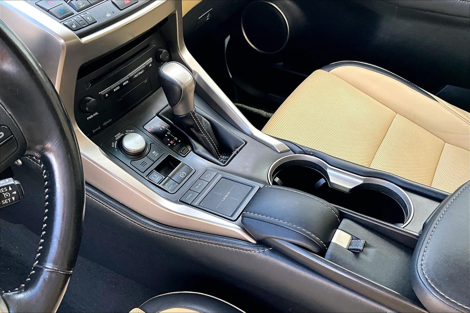 Used 2016 Lexus NX 200t FWD w/ Premium Package image 13