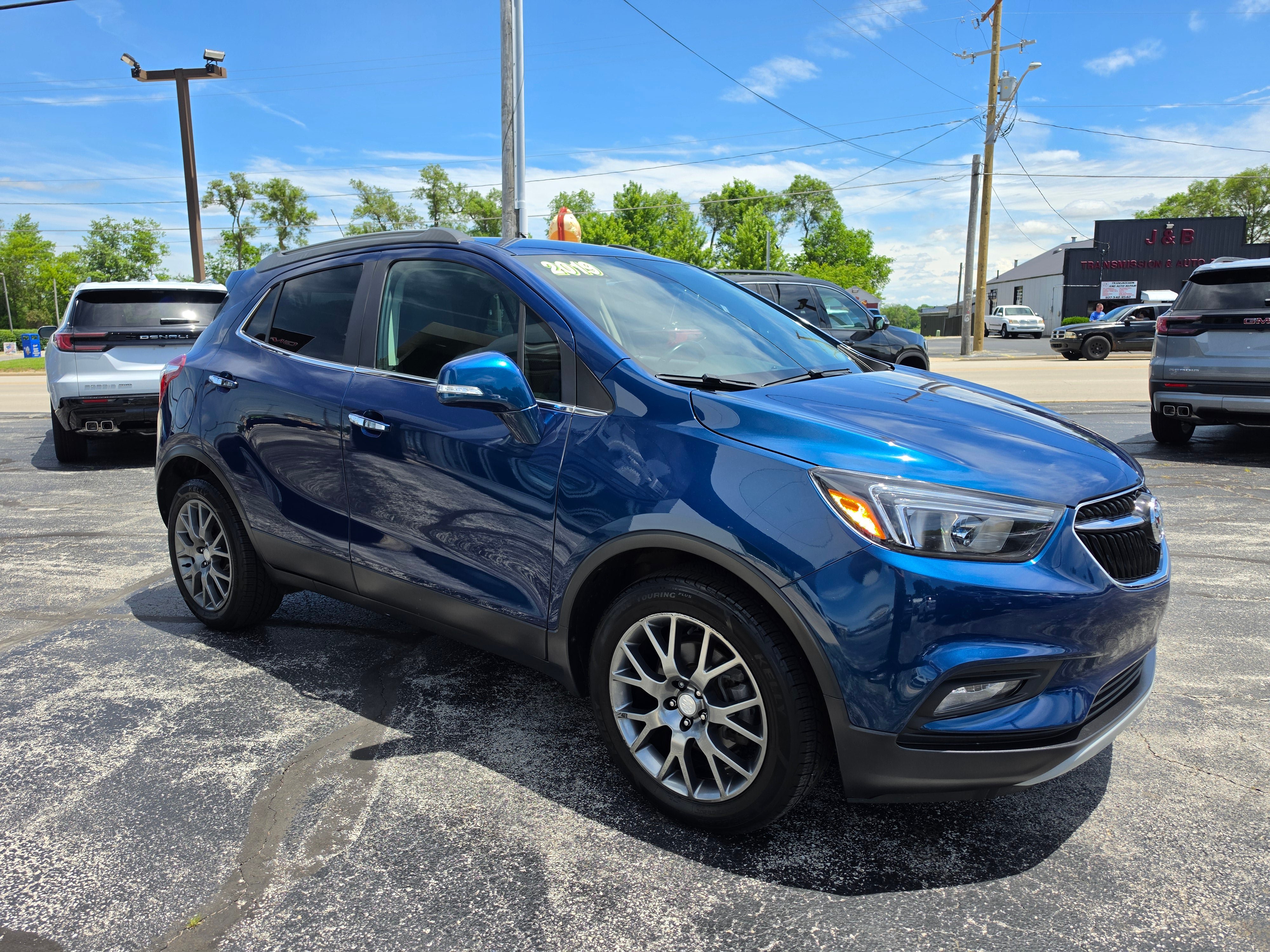 Used 2019 Buick Encore Sport Touring w/ Safety Package FWD image 3