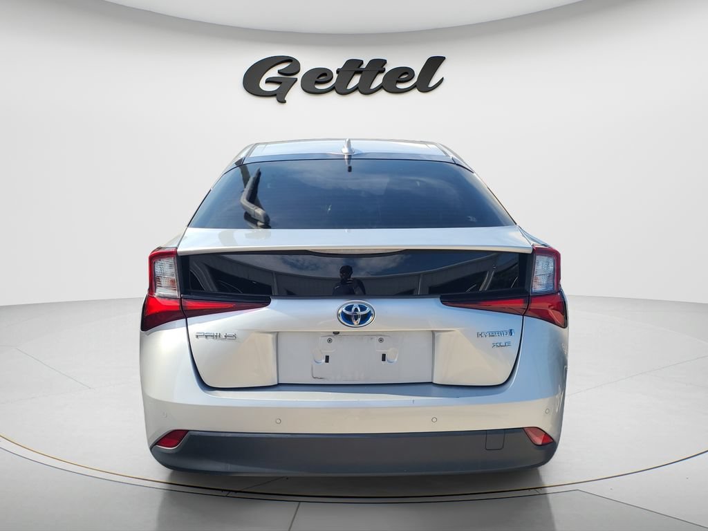 Certified 2021 Toyota Prius XLE FWD image 4