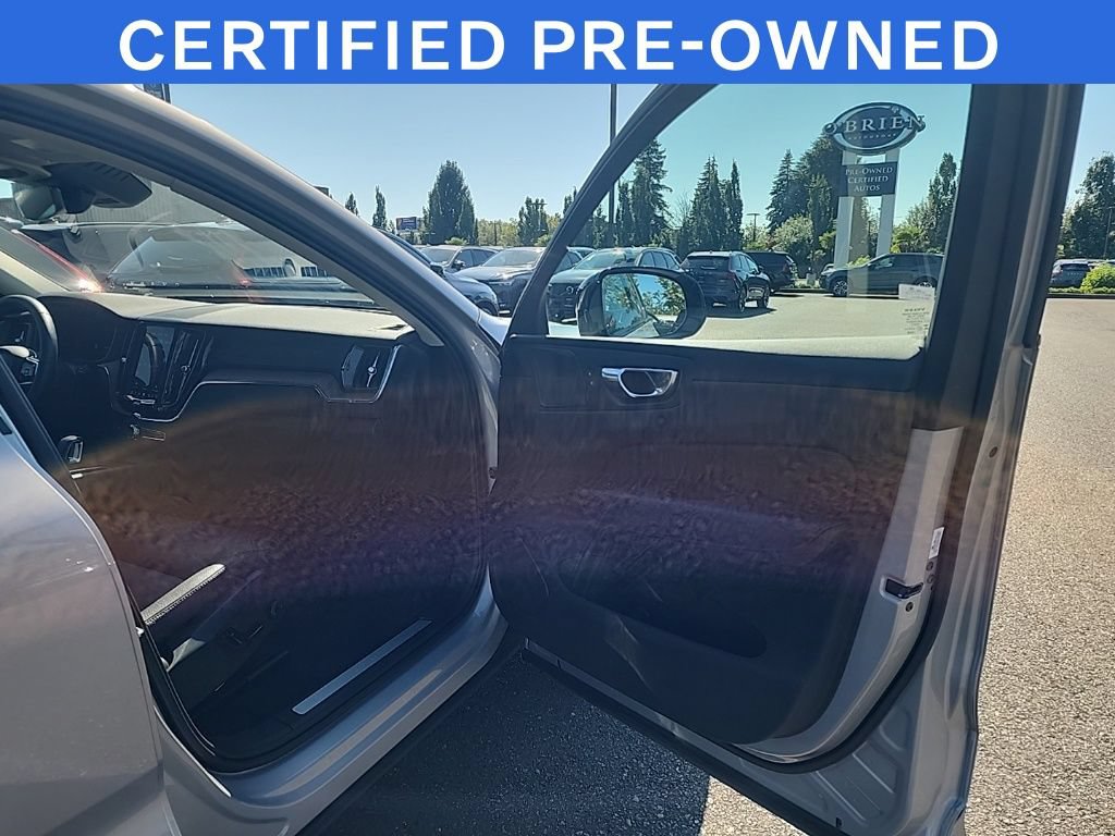 Certified 2024 Volvo XC60 T8 Plus w/ Protection Package Premier AWD/4WD image 19