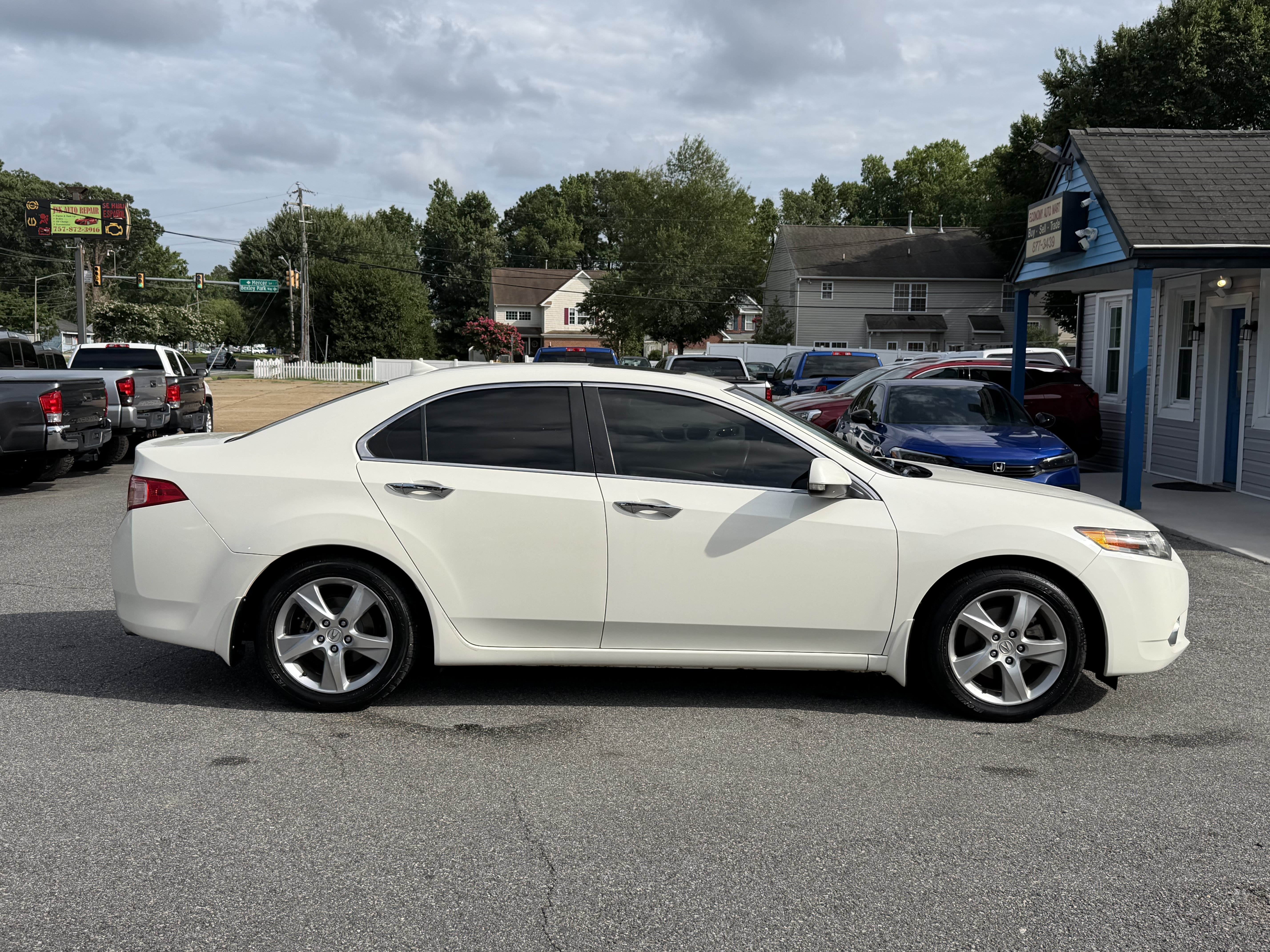 Used 2011 Acura TSX Sedan FWD image 4