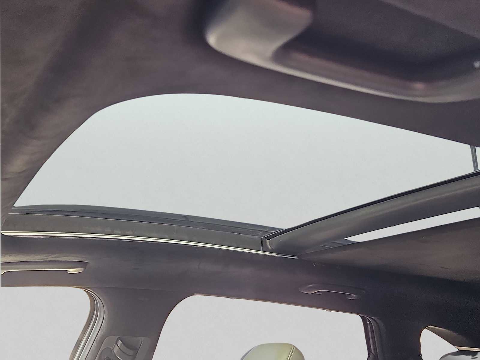 Used 2024 Kia Sorento SX Prestige w/ Sage Leather Package image 15