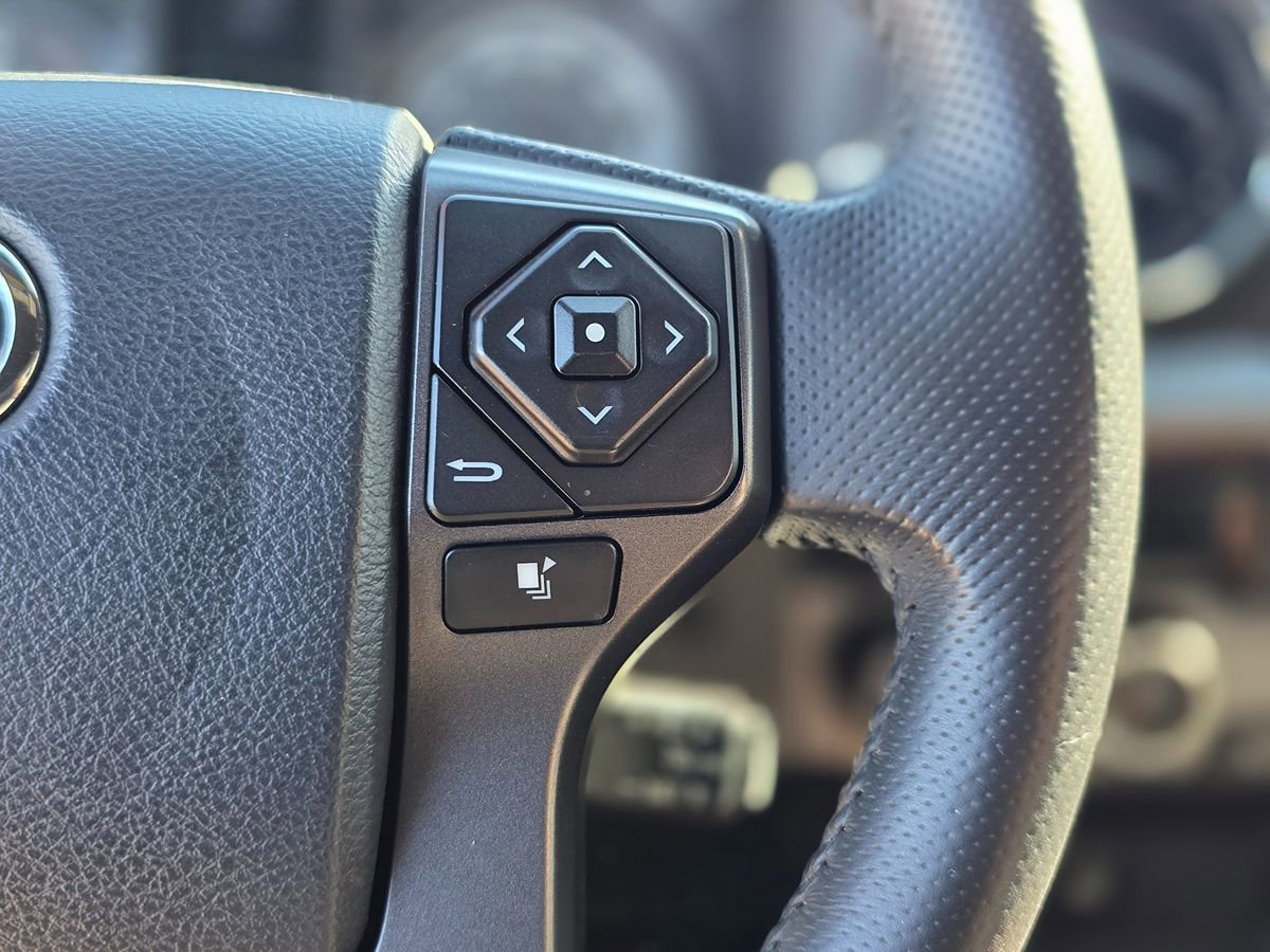 Used 2017 Toyota Tacoma TRD Sport w/ Tow Package image 27
