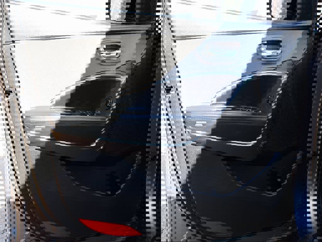 Used 2017 Hyundai Santa Fe Sport image 22