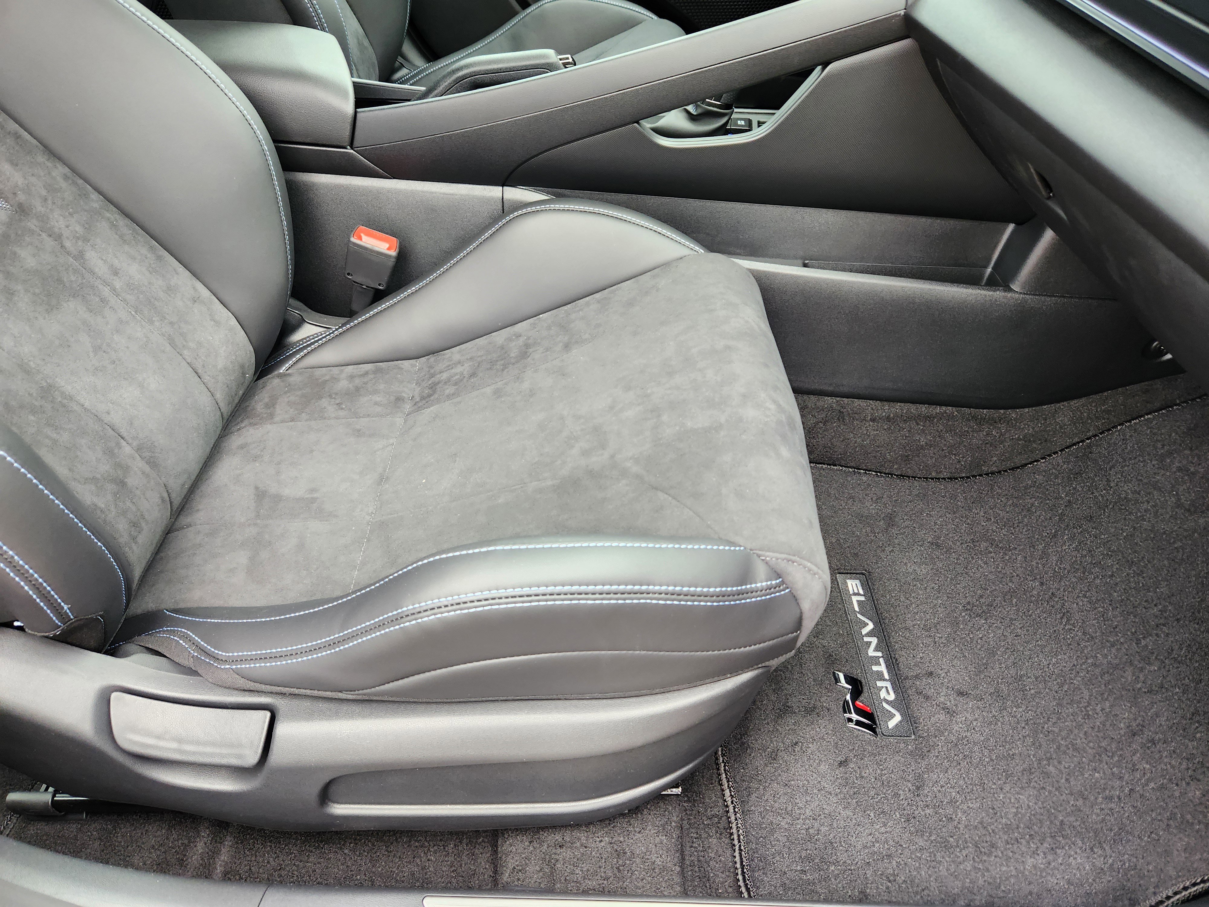 New 2025 Hyundai Elantra N FWD image 16