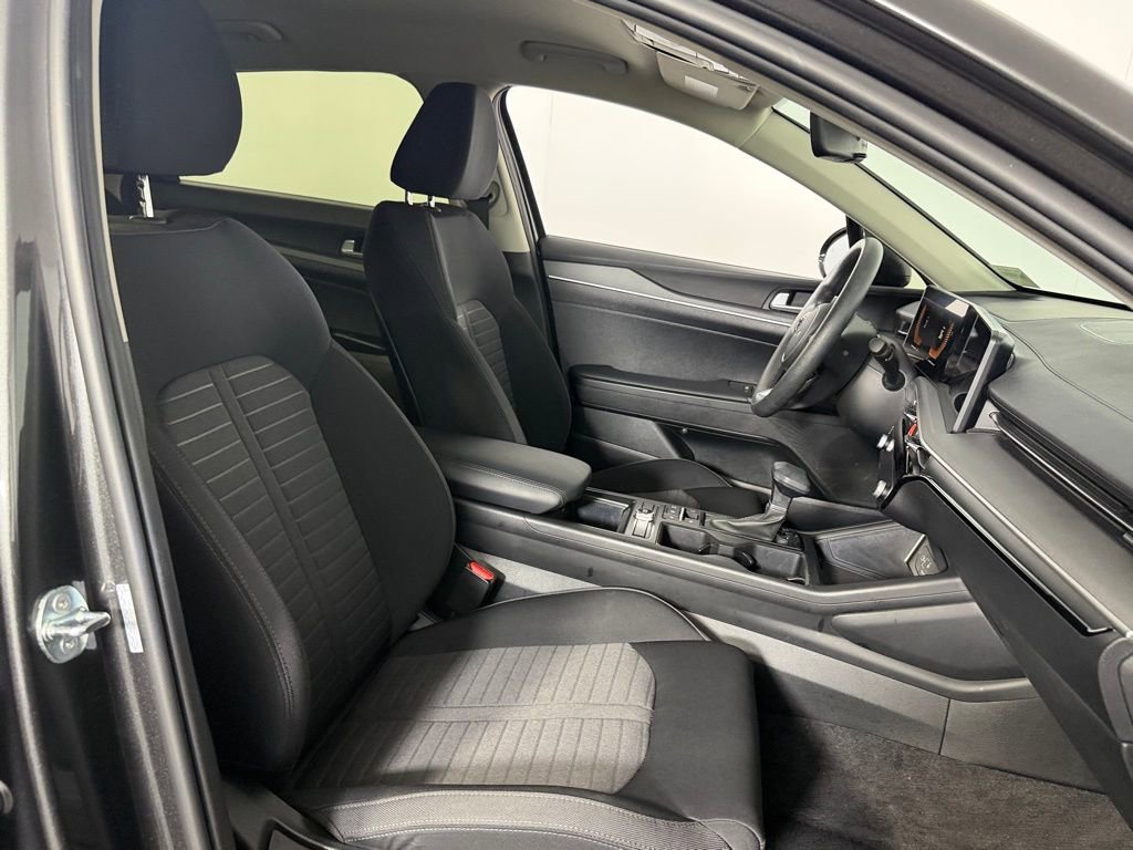 Used 2025 Kia K5 LXS image 30