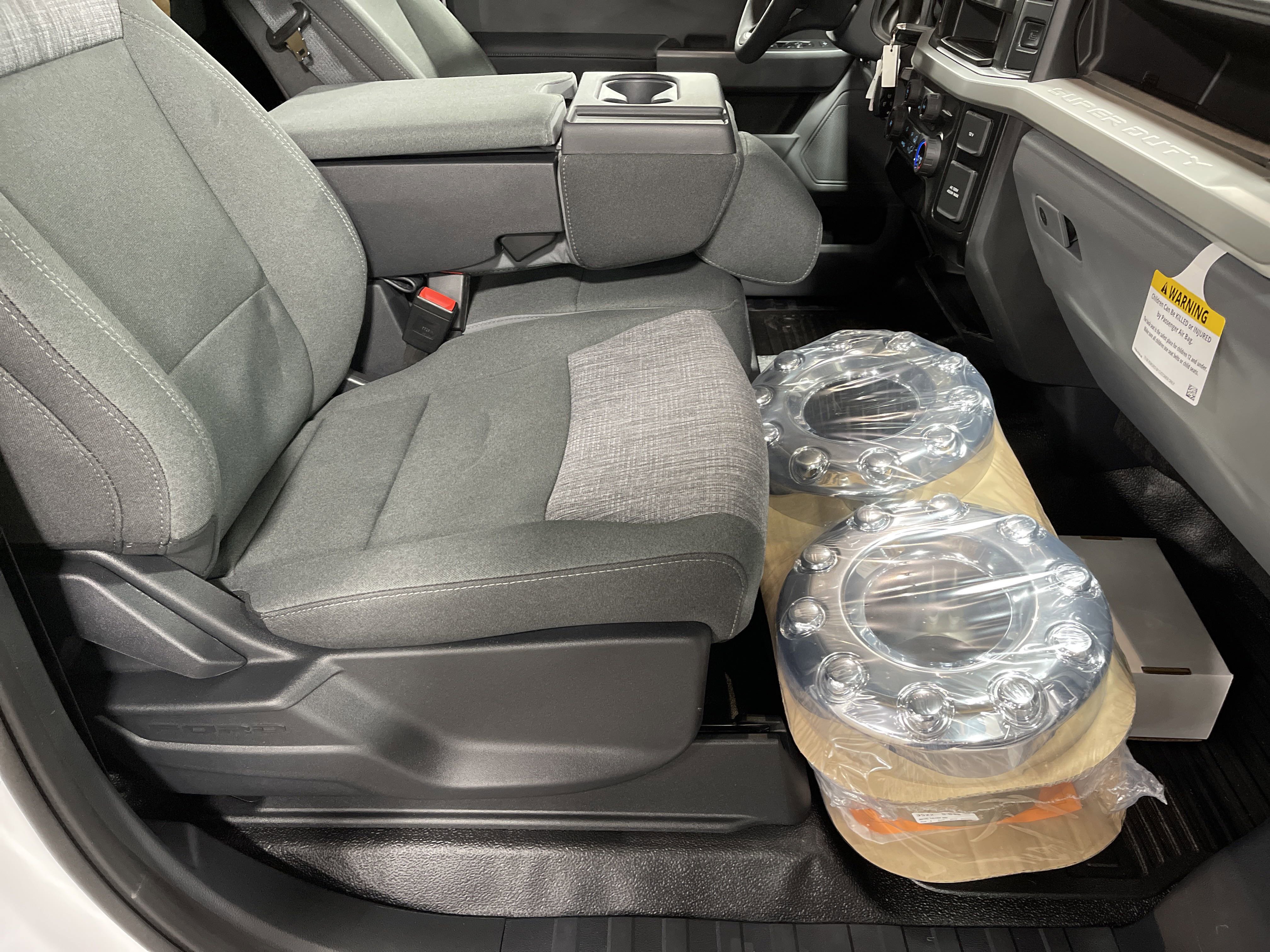 New 2025 Ford F550 4x4 Regular Cab Super Duty w/ XLT Value Package image 10