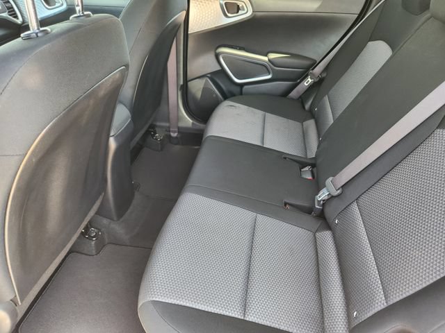Certified 2025 Kia Soul LX w/ LX Technology Package FWD image 29