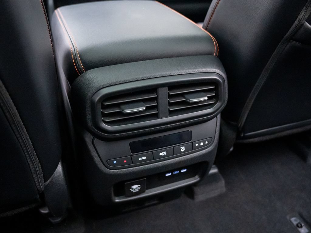 Certified 2025 Honda Pilot TrailSport image 19