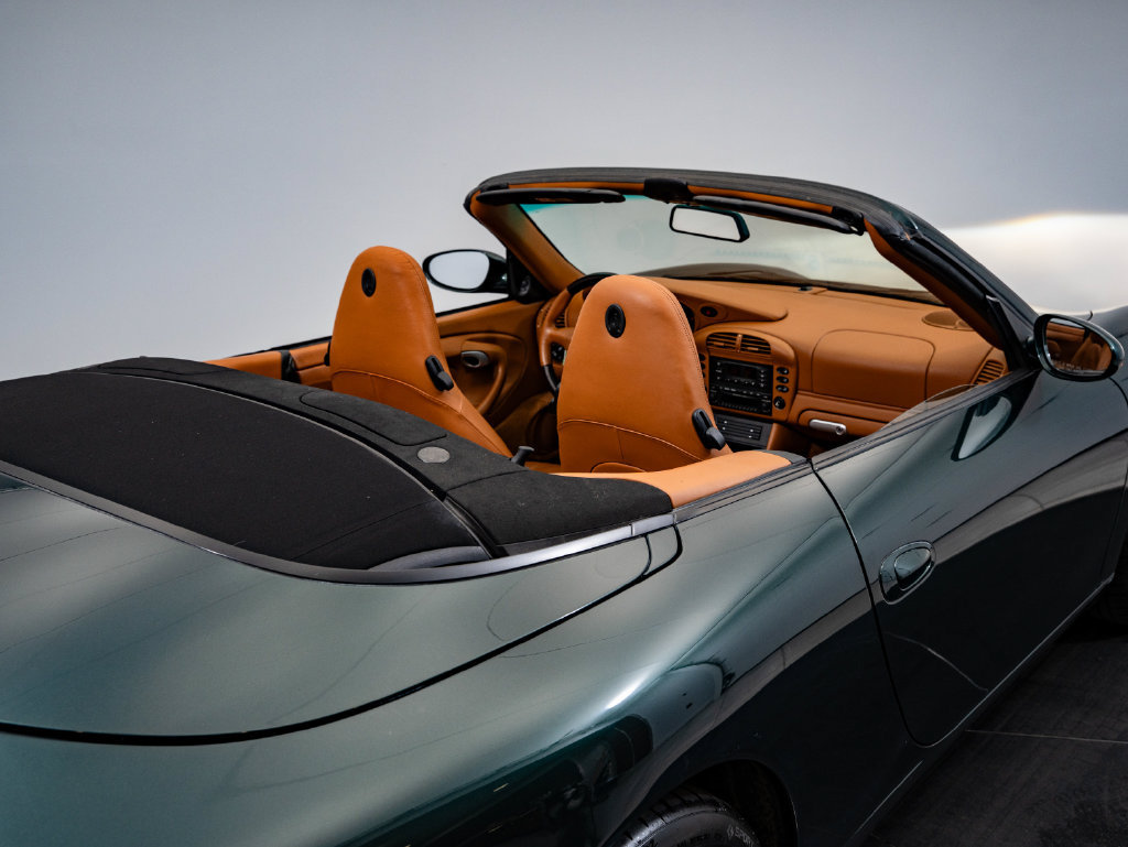 Used 2003 Porsche 911 Carrera RWD image 24