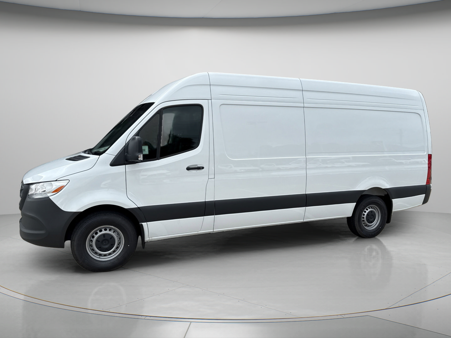 New 2025 Mercedes-Benz Sprinter 2500 image 2