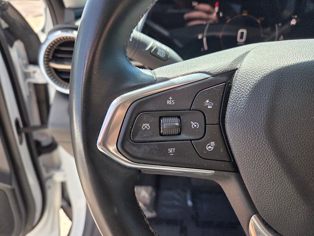 Certified 2024 Chevrolet Trax ACTIV w/ Sunroof Package image 31