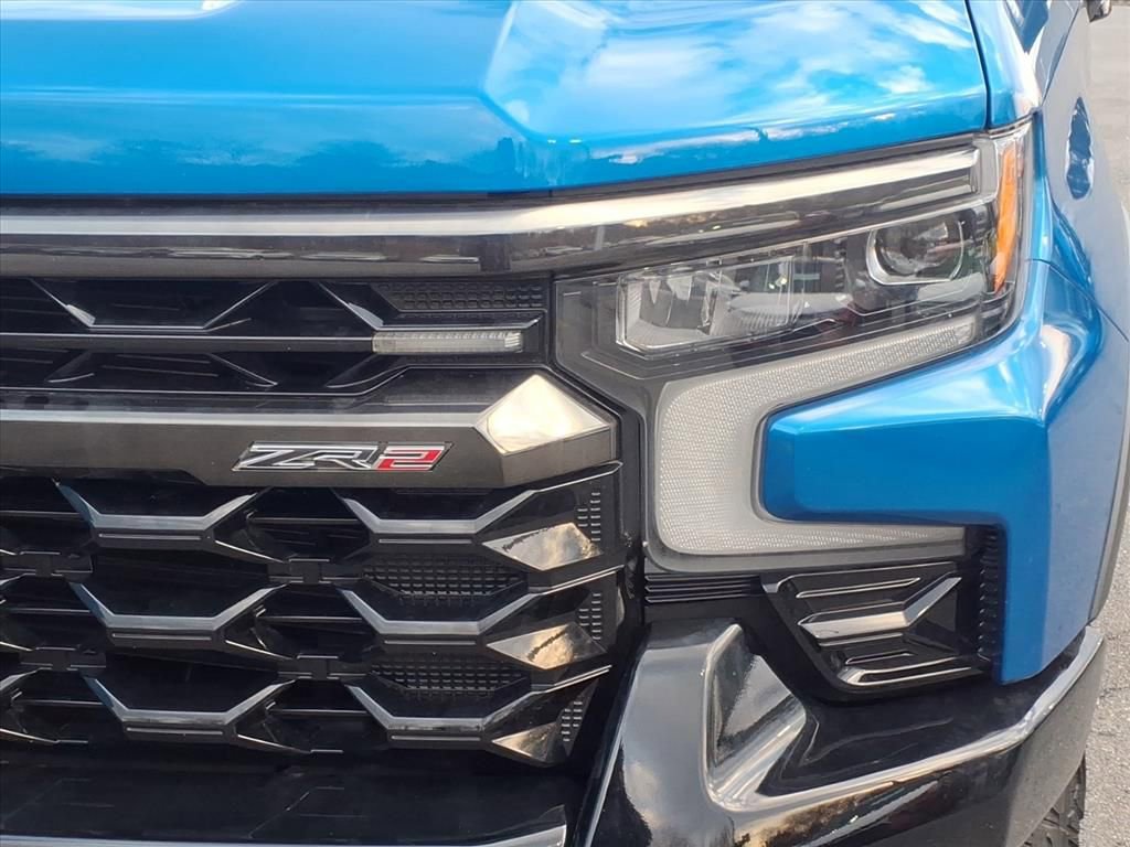 Used 2022 Chevrolet Silverado 1500 ZR2 image 8