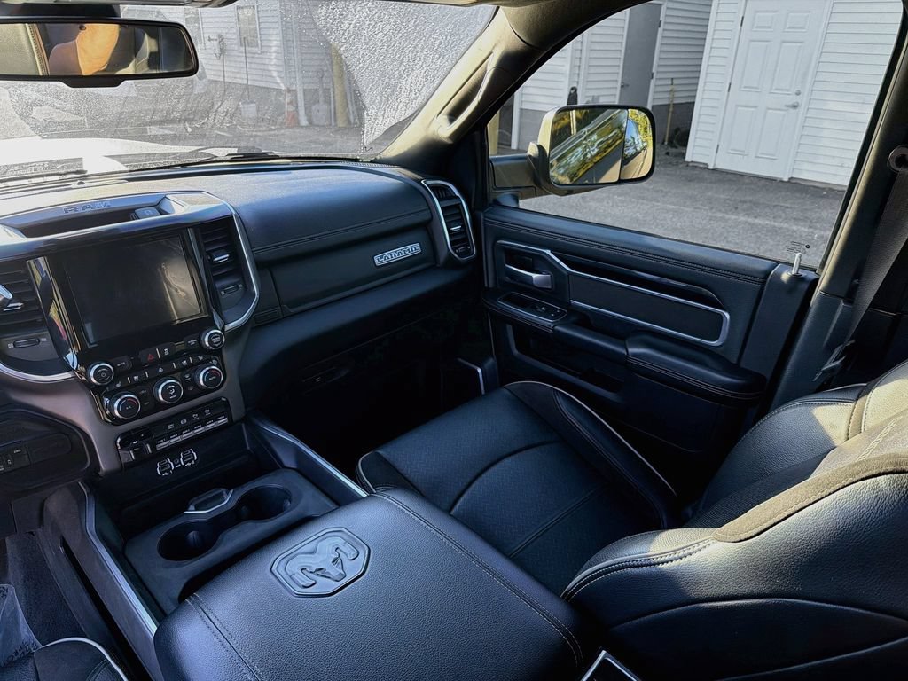 Used 2022 RAM 2500 Laramie w/ Night Edition AWD/4WD image 23