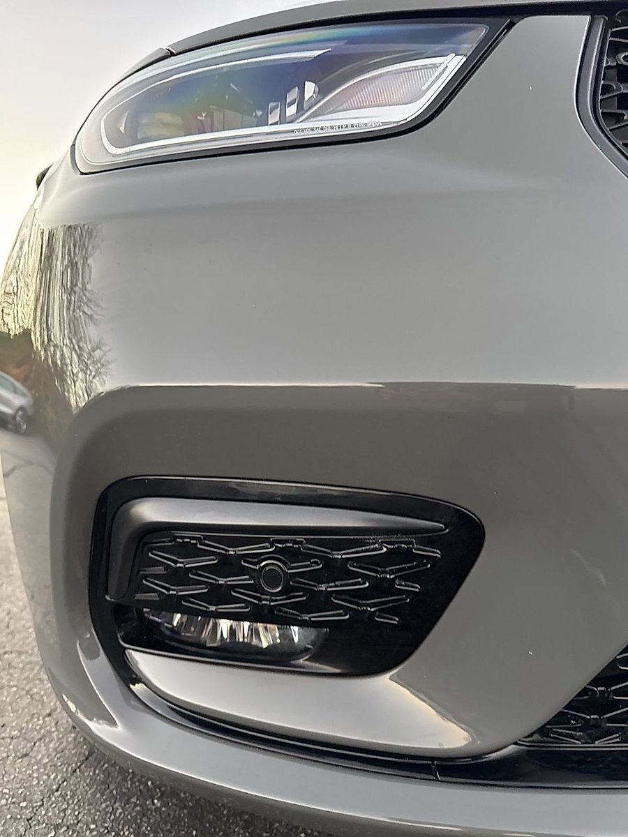 Used 2023 Chrysler Pacifica Limited w/ S Appearance Package image 14