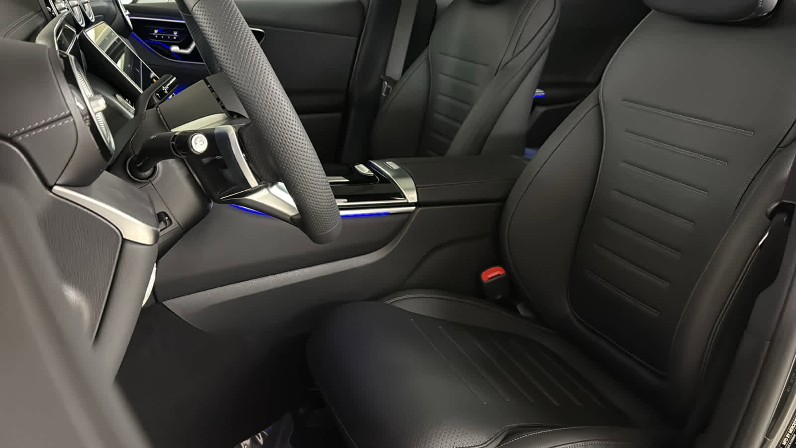 New 2026 Mercedes-Benz GLC 350e 4MATIC image 28