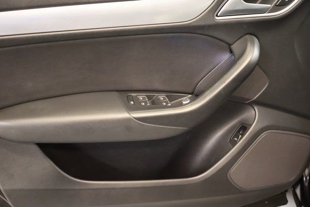 Used 2018 Audi Q3 2.0T Premium w/ Convenience Package image 9