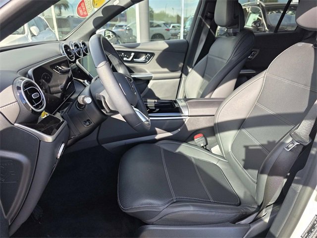 Certified 2025 Mercedes-Benz GLC 300 image 11