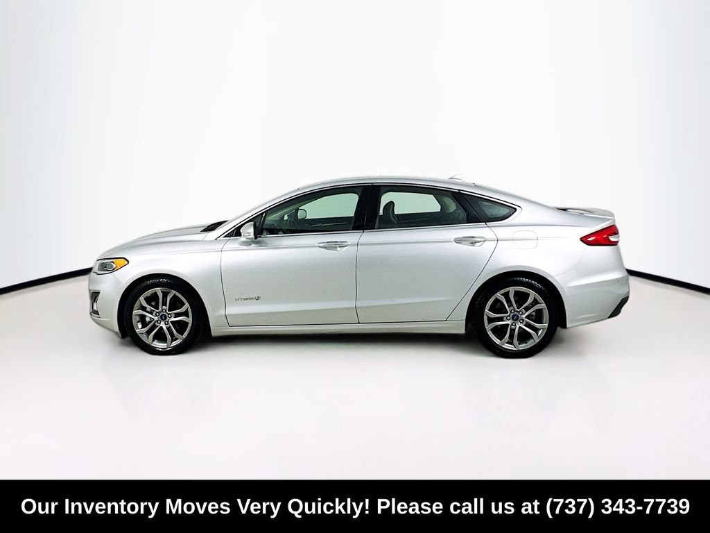 Used 2019 Ford Fusion Titanium FWD image 4
