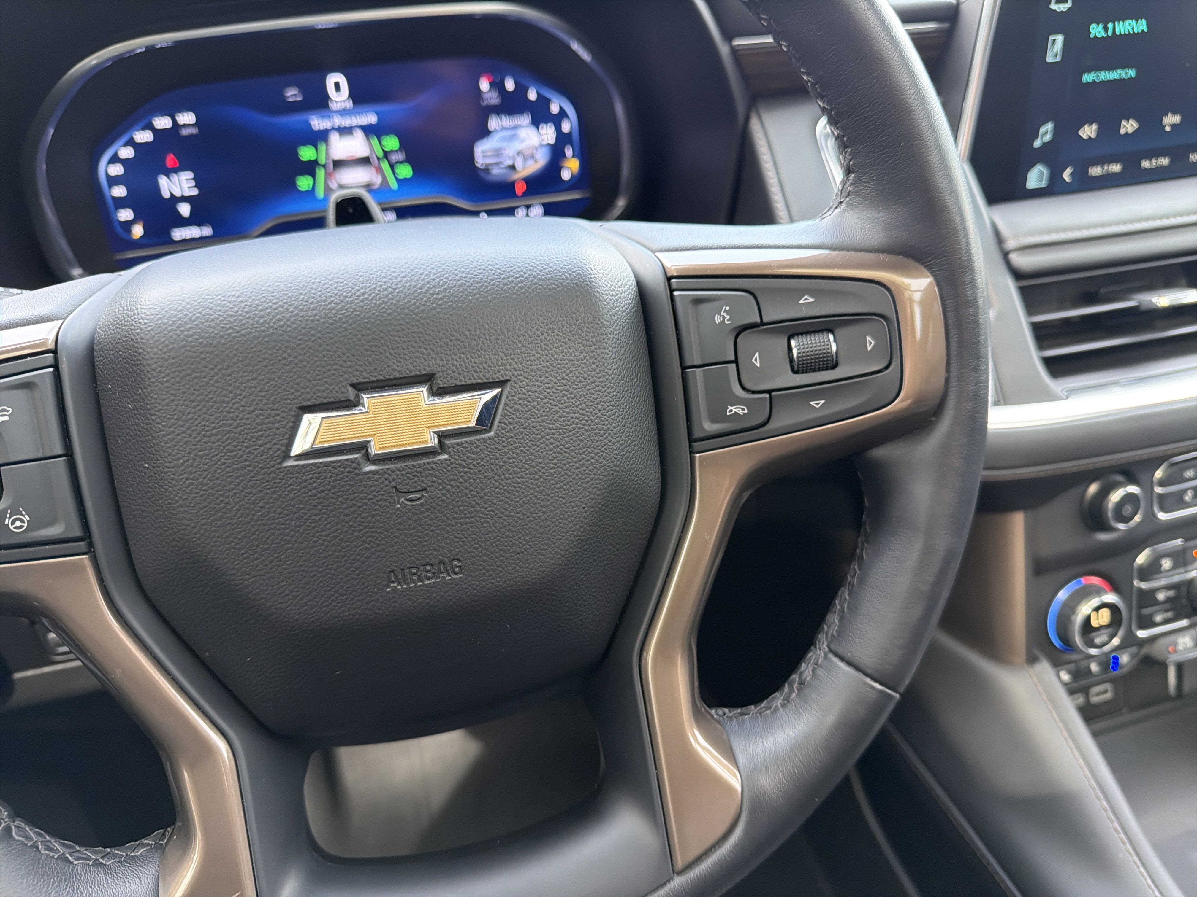 Used 2023 Chevrolet Tahoe High Country w/ Advanced Technology Package AWD/4WD image 20