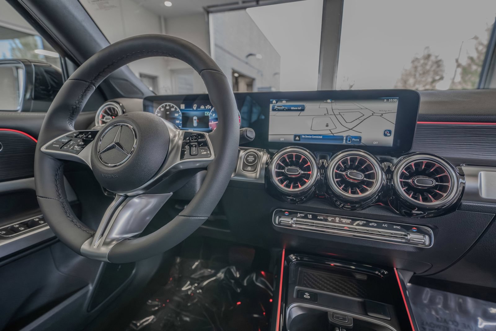 Used 2026 Mercedes-Benz GLB 250 4MATIC image 19
