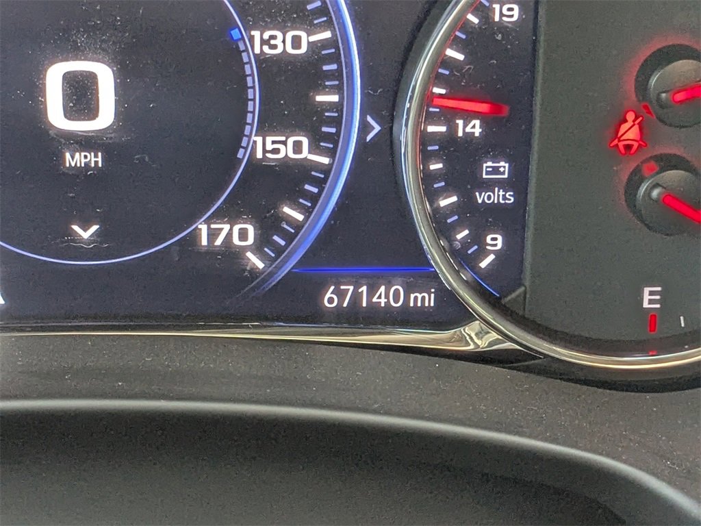 Used 2023 GMC Terrain Denali image 32