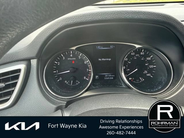 Used 2015 Nissan Rogue S FWD image 9