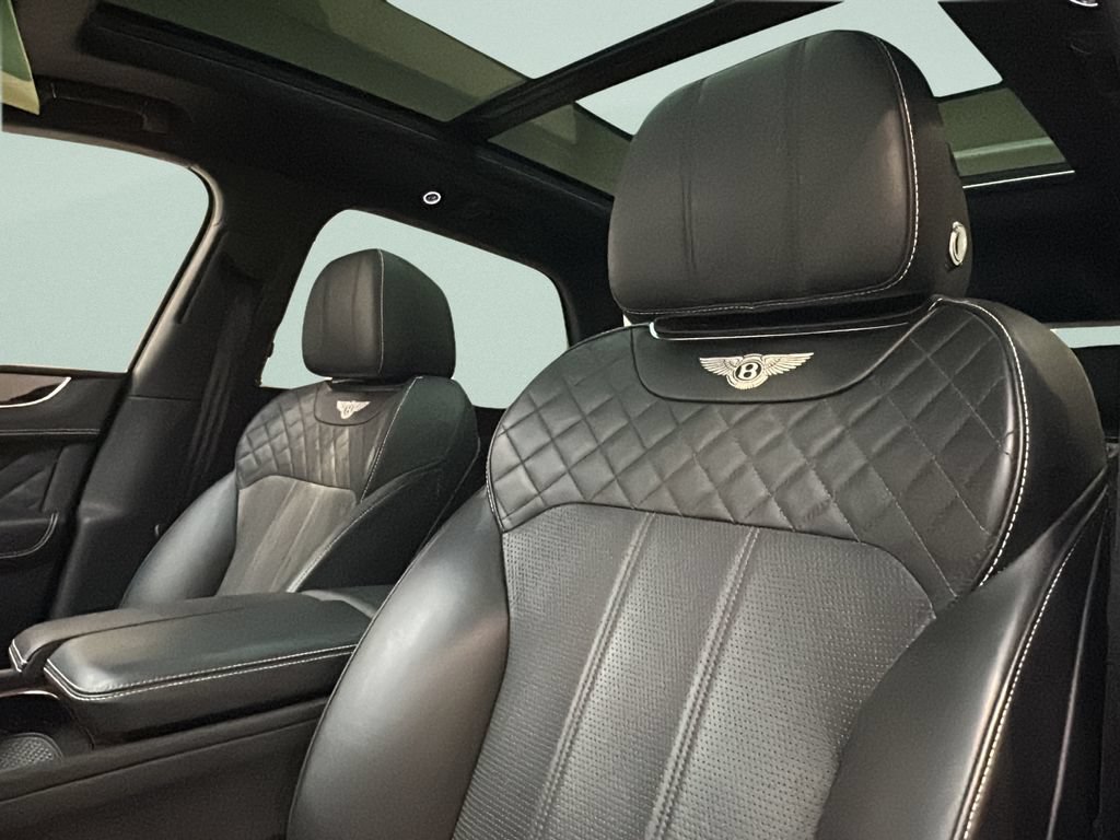 Used 2018 Bentley Bentayga Activity AWD/4WD image 11