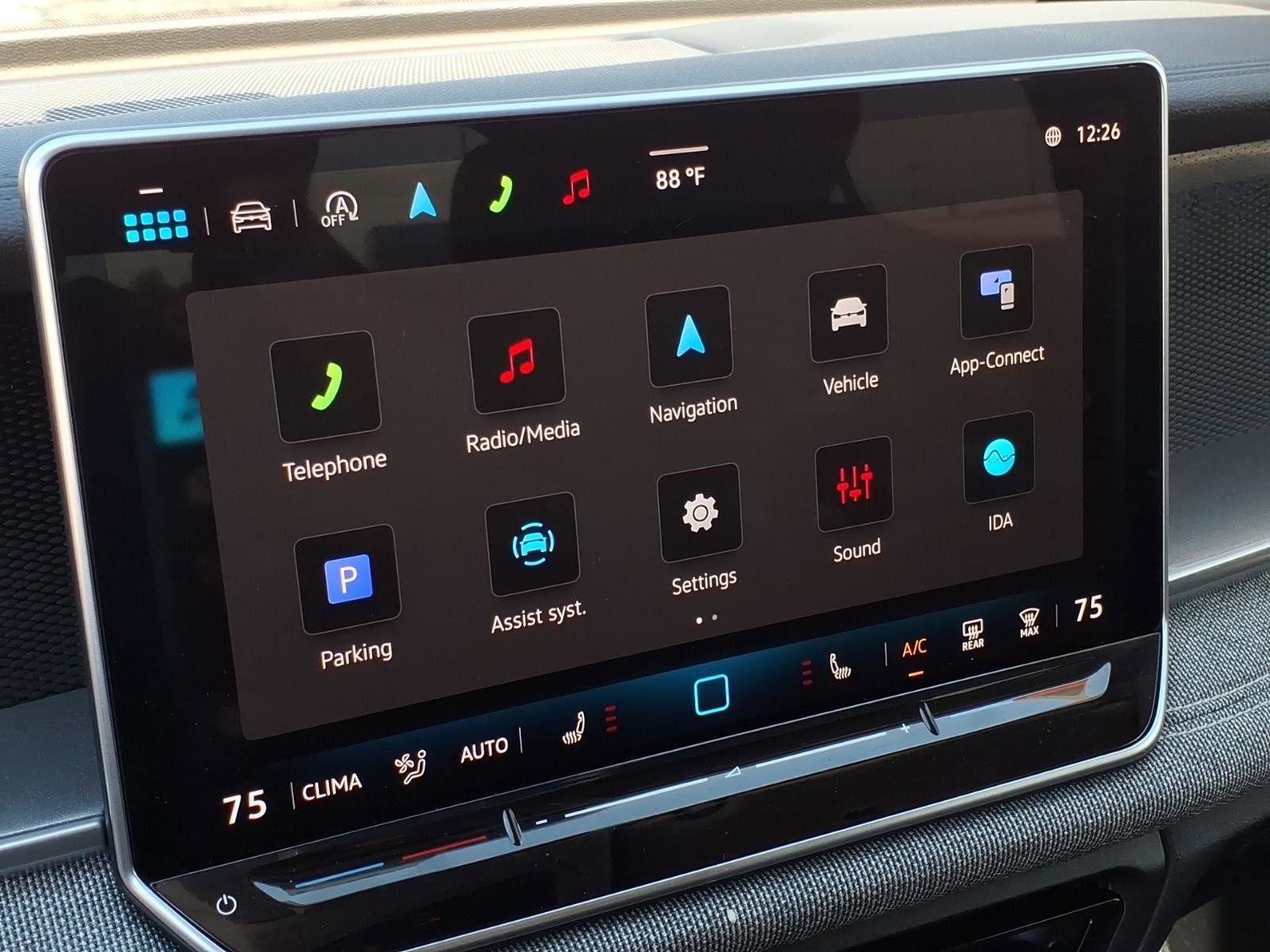 Certified 2025 Volkswagen Tiguan S FWD image 28