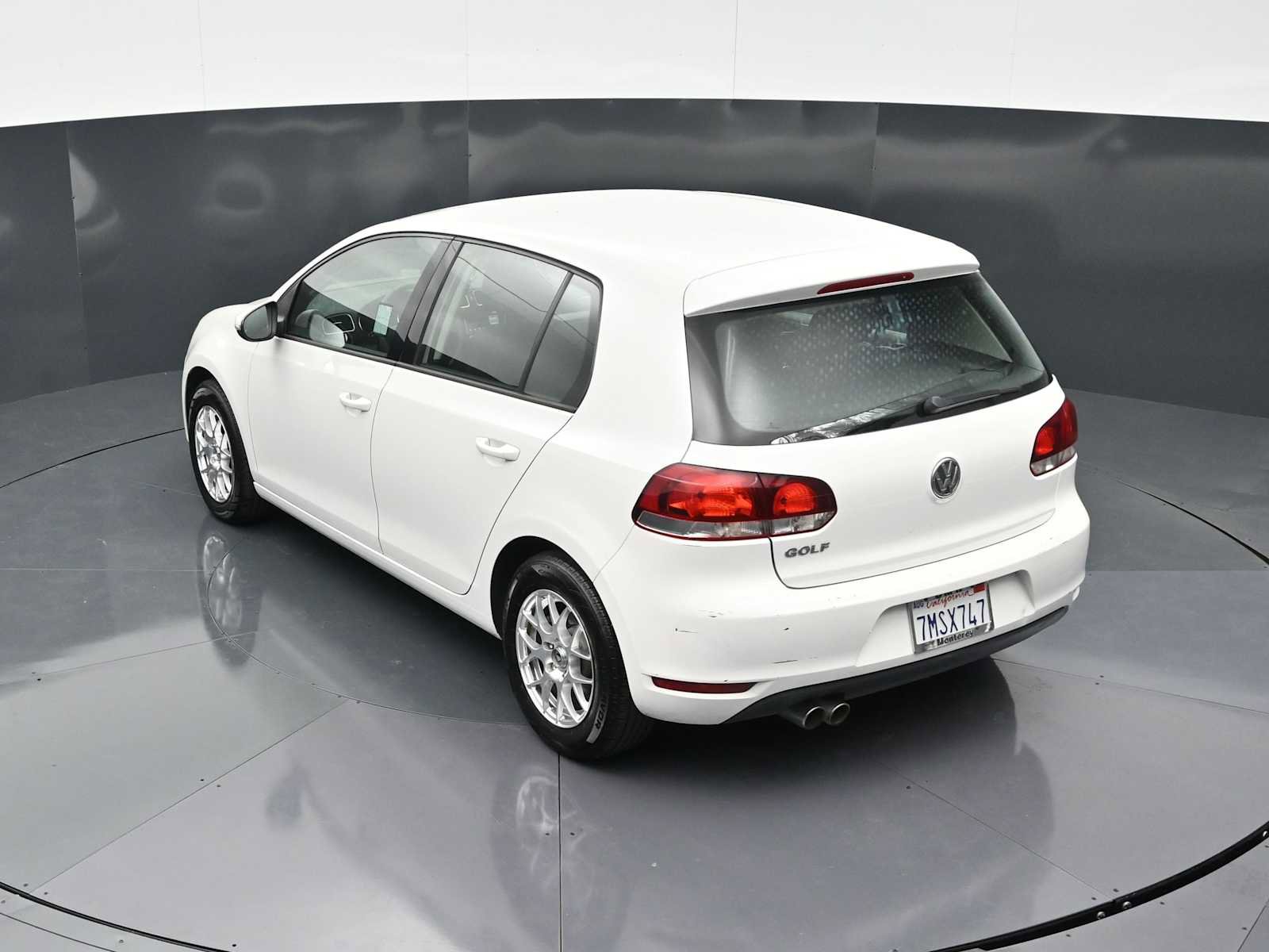 Used 2010 Volkswagen Golf 4-Door image 22