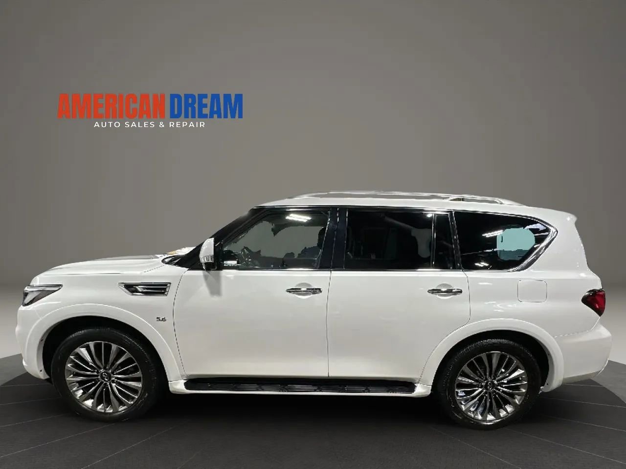 Used 2019 INFINITI QX80 Luxe w/ 22" Wheel Package image 2