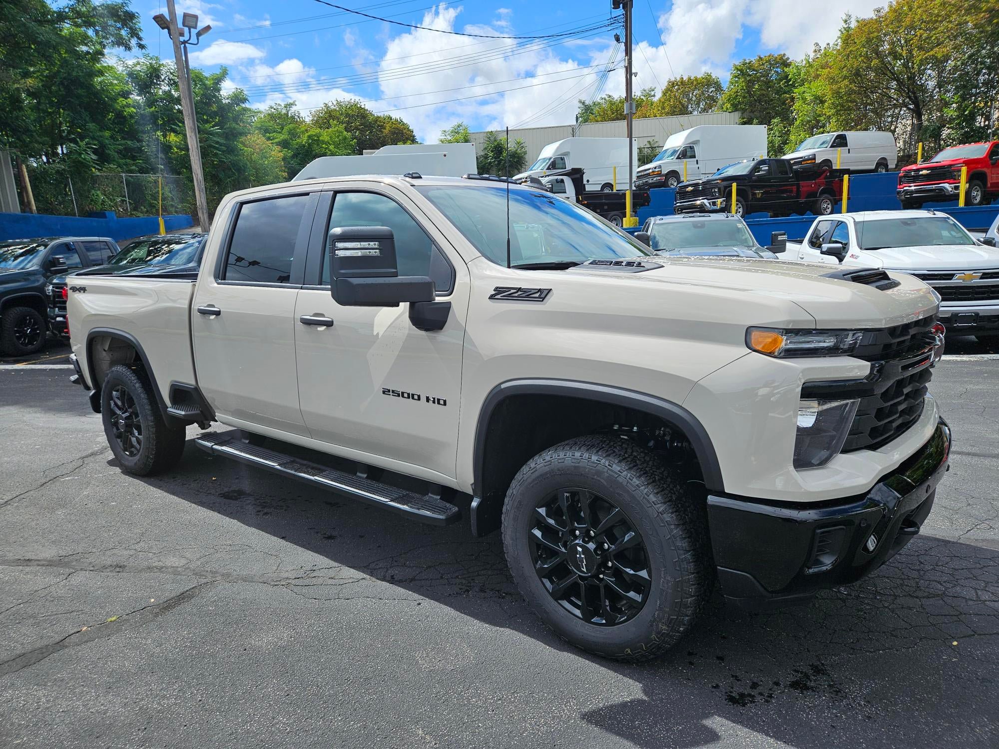 New 2026 Chevrolet Silverado 2500 Custom w/ Custom Value Package