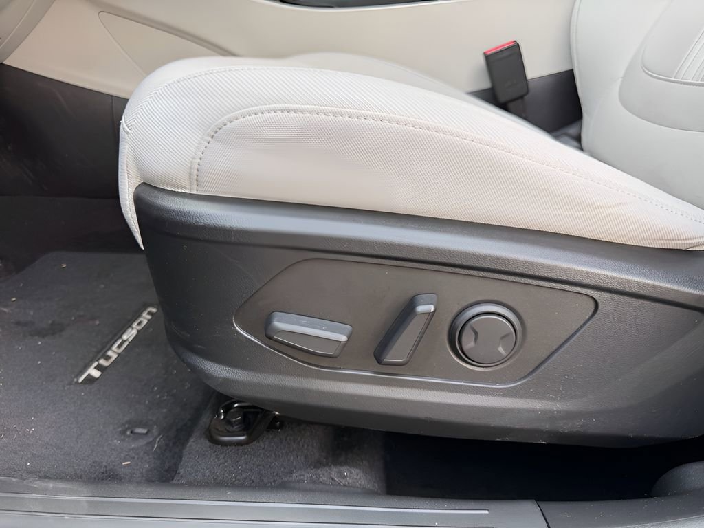 New 2026 Hyundai Tucson SEL image 14