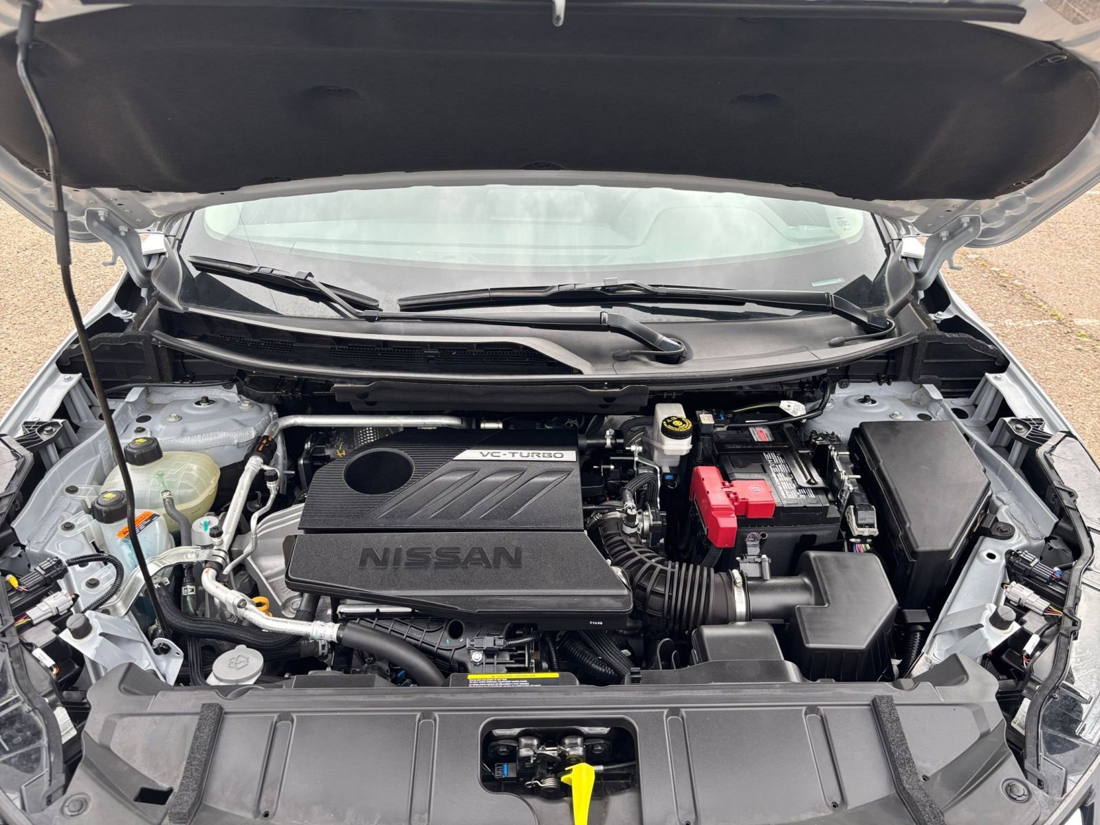 Used 2025 Nissan Rogue SV FWD image 34