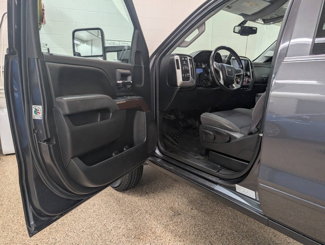Used 2015 GMC Sierra 3500 SLE AWD/4WD image 8