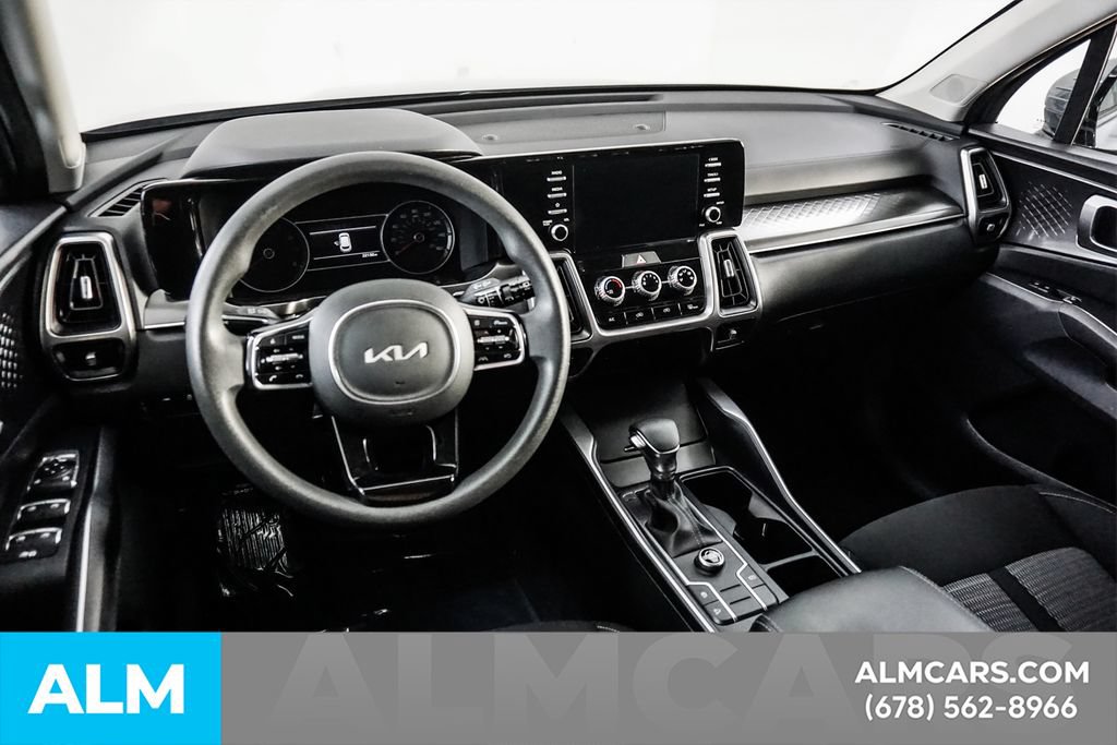 Used 2023 Kia Sorento LX FWD image 24