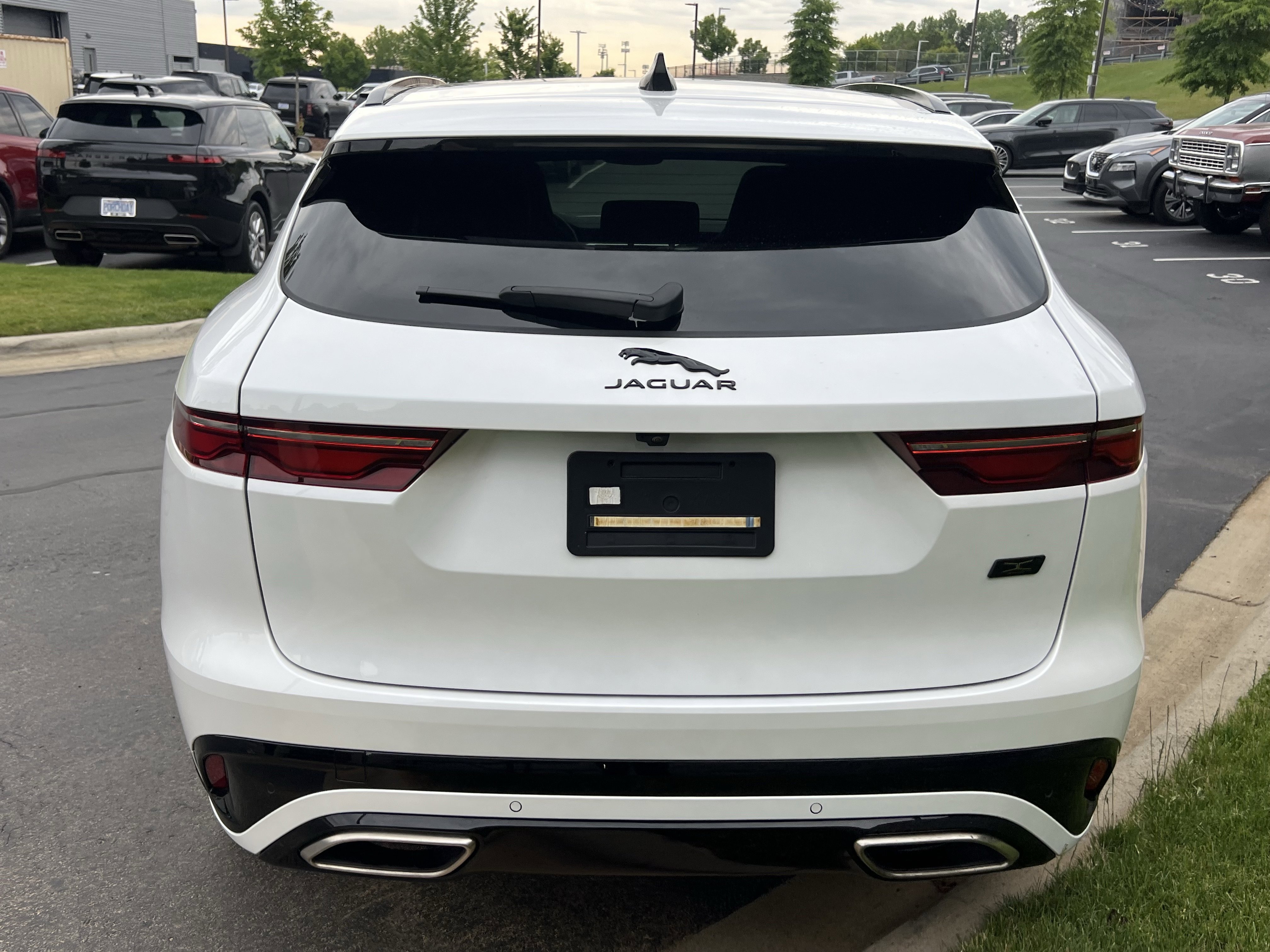 Used 2026 Jaguar F-PACE R-Dynamic S AWD/4WD image 6
