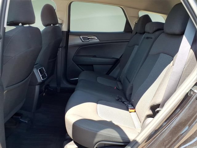 Used 2023 Kia Sportage LX FWD image 10