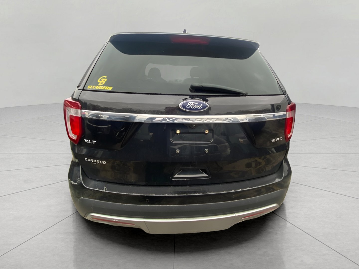 Used 2017 Ford Explorer XLT w/ Equipment Group 201A AWD/4WD image 7