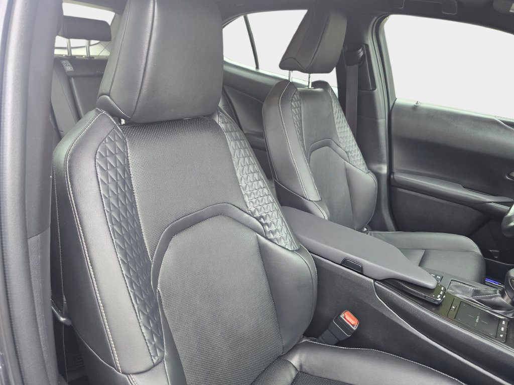 Certified 2020 Lexus UX 250h w/ Premium Package AWD/4WD image 10