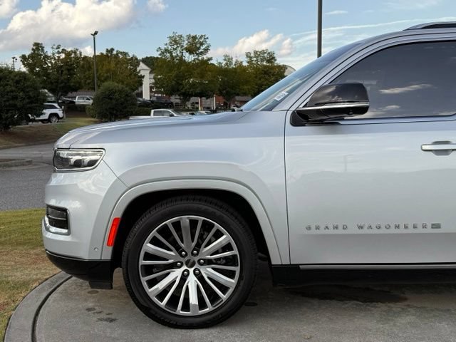 Used 2023 Jeep Grand Wagoneer Series III AWD/4WD image 12