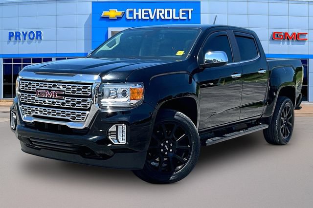 Used 2022 GMC Canyon Denali w/ Denali Black Edition Package AWD/4WD image 3