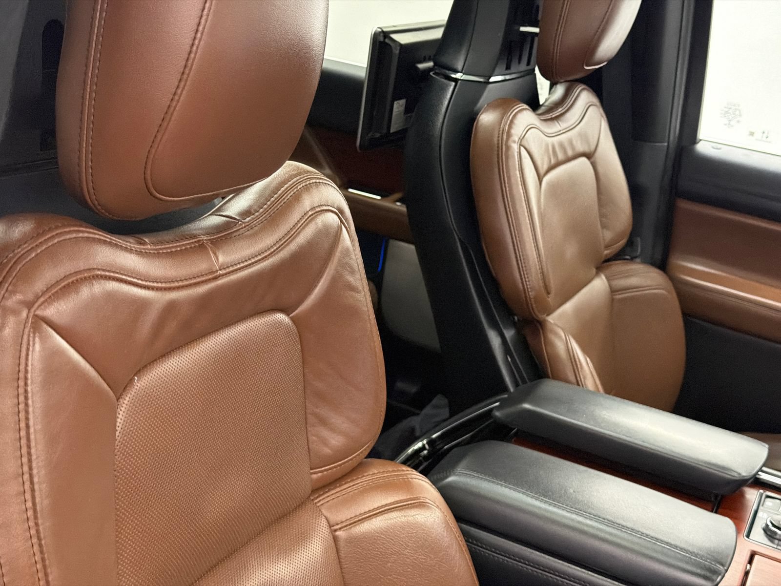 Used 2022 Lincoln Navigator L Reserve AWD/4WD image 14